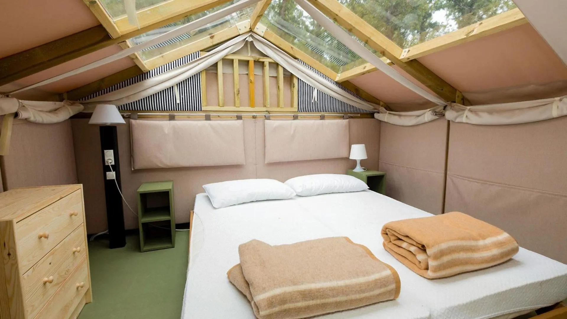 Weekend Glamping Resort San Felice del Benaco Campsite