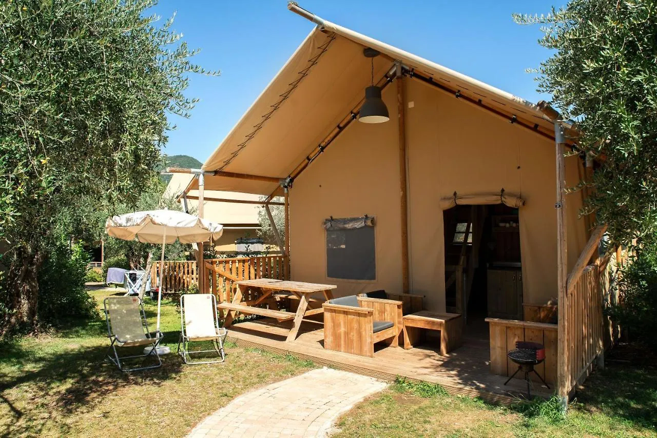 Campsite Weekend Glamping Resort San Felice del Benaco